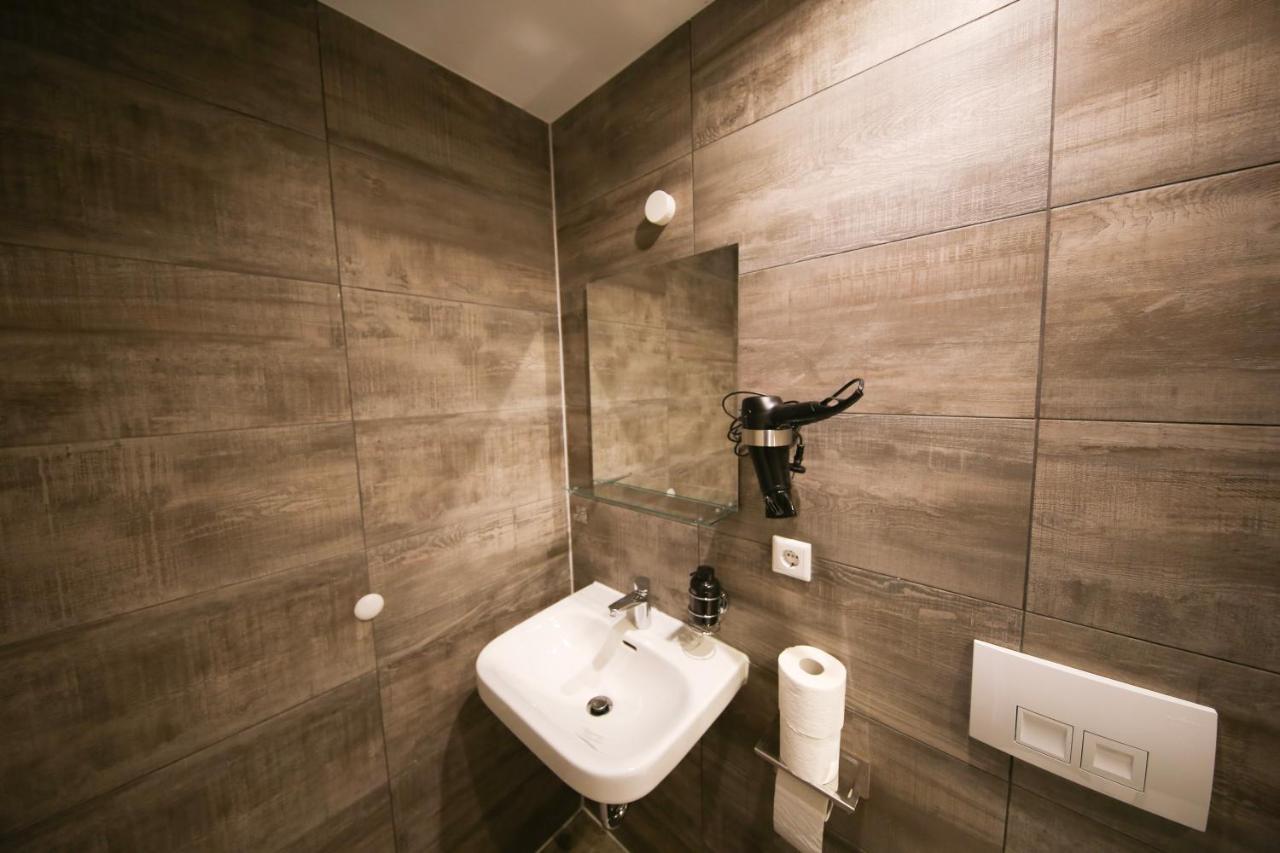 Luxomes: Aparthotel Nuernberg Zentrum Sued ภายนอก รูปภาพ