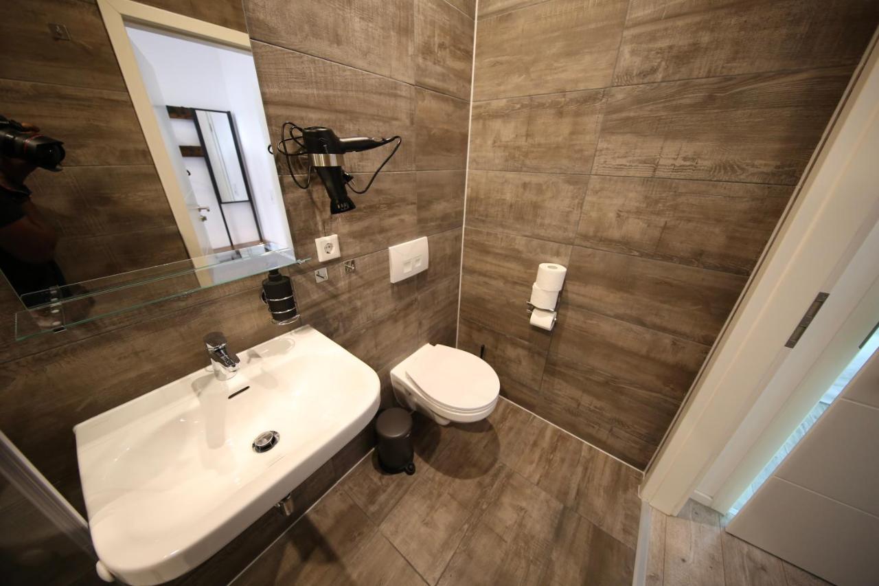Luxomes: Aparthotel Nuernberg Zentrum Sued ภายนอก รูปภาพ